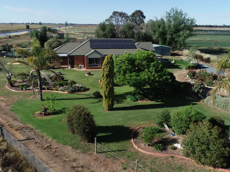 Lifestyle 4BR B/V on approx 4 acres