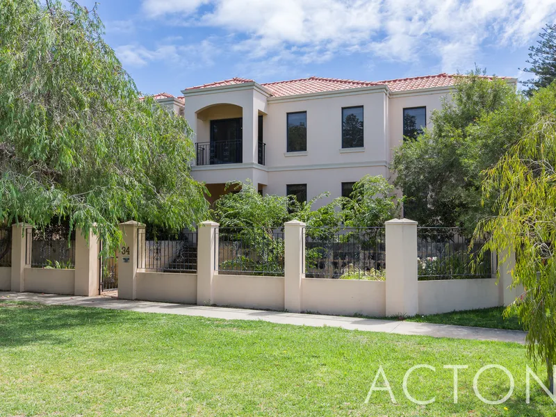 A BEAUTIFUL FAMILY HOME IN A SUPERB LOCATION