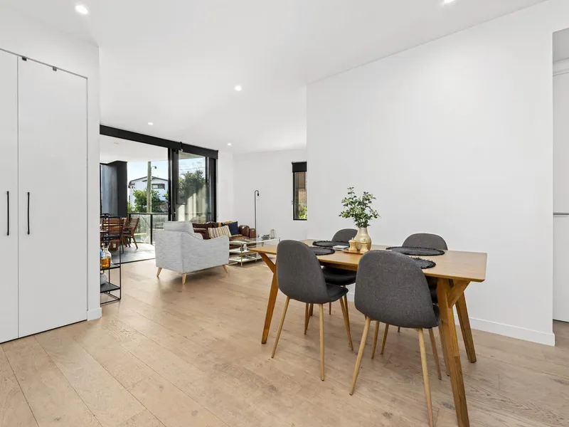 Designer apartment with stunning city views