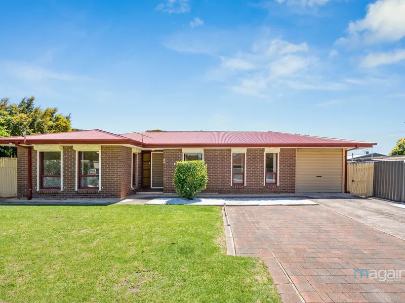 A delightful four bedroom family home, perfect for dual living!