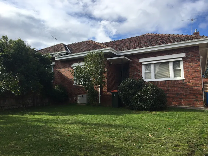 Exceptional Value and location !