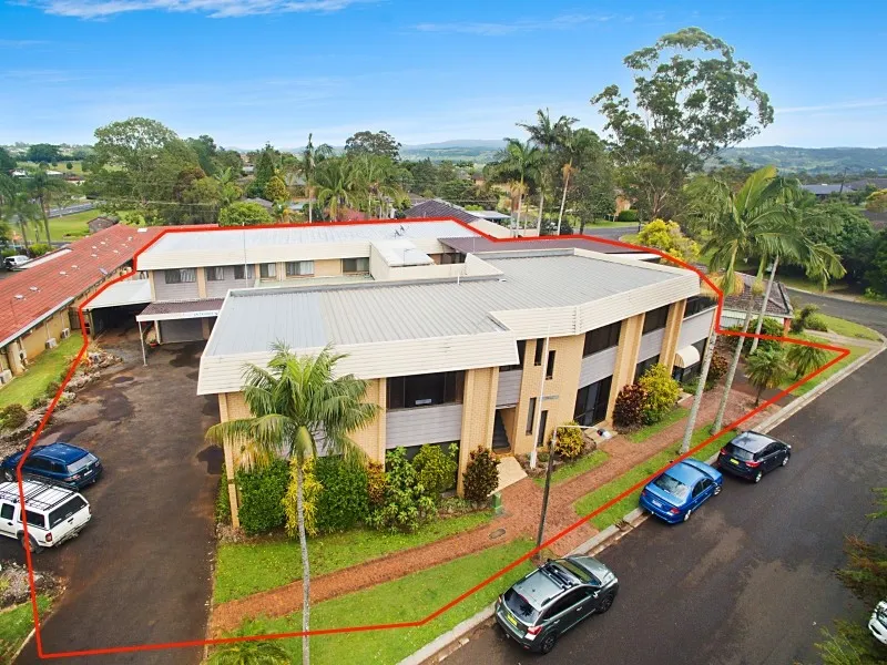Excellent Commercial Income with Managers Residence