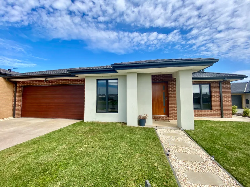 Bright, Low Maintenance & Beautifully Appointed