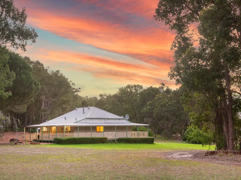 Character Cottage on Stunning Yallingup Block