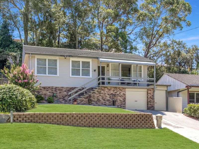 Family Home with Massive Workshop