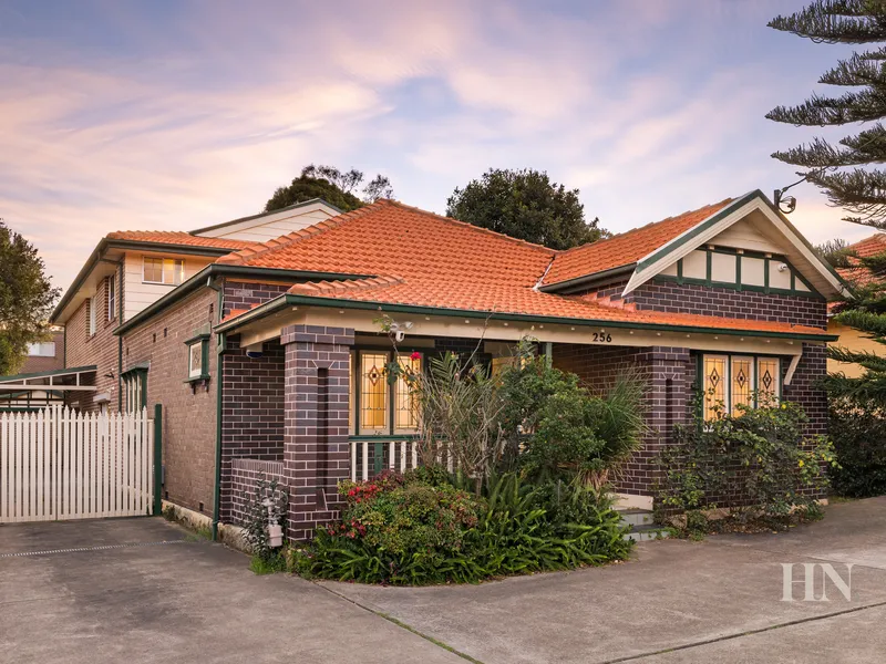 Extra Large Family Home Encompassing a Generous 739.8sqm Block with 15.24m Frontage and Exciting Potential