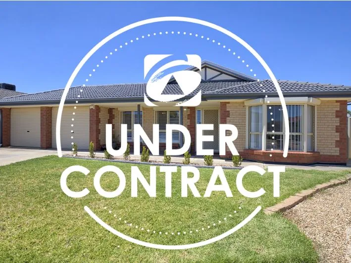 FANTASTIC FAMILY HOME WITH POOL ON LARGE ALLOTMENT