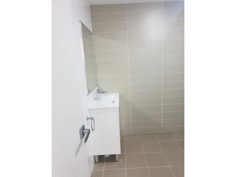 Comfortable 2 Bed Rooms Unit for Rent $ 460 PW. 1/60-64 cross street Guildford. Don't Miss out.