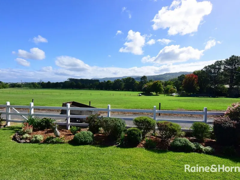 Rural Bliss in the Heart of Berry