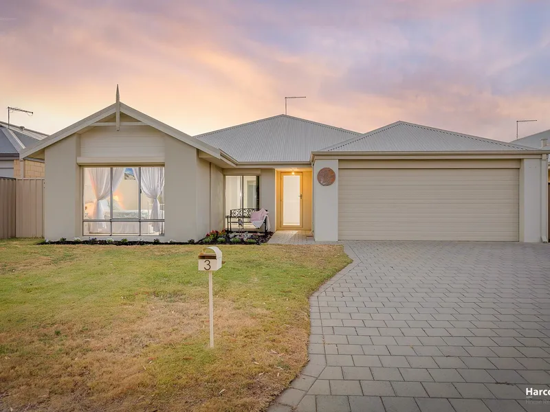 Beautiful Four Bed Family Home with a Country Lifestyle!