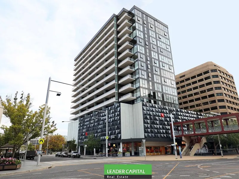 Best City location 1 bed | 1 bath | 1 Car Apartment - Unit 65