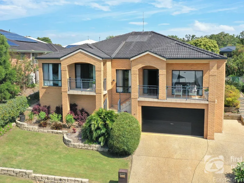 Spacious, Family Home in Tallwoods Village