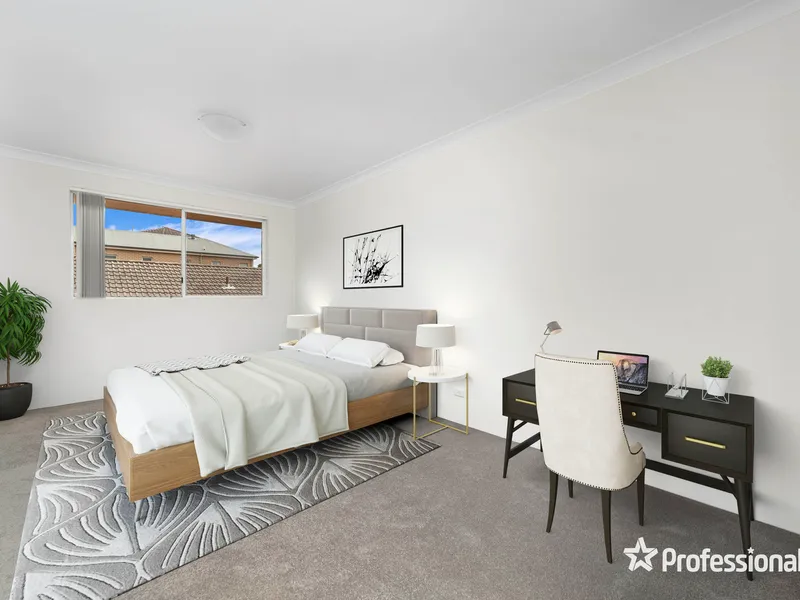 Fully Renovated 2 Bedroom Apartment in Convenient Location! 