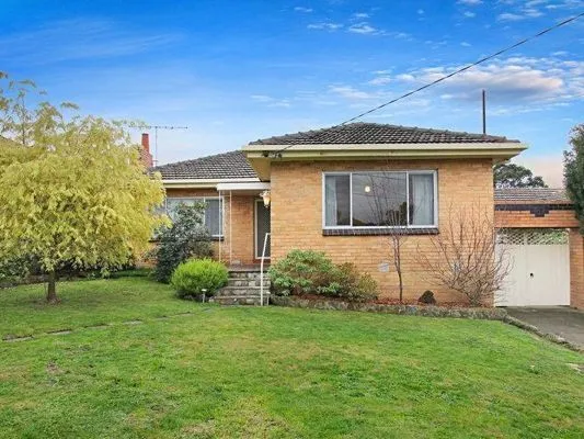 Fantastic Three Bedroom Home in Burwood