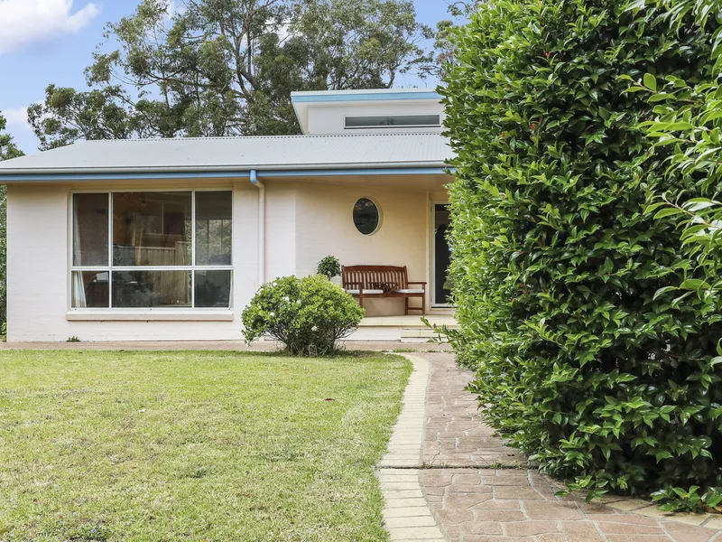 GOLF COURSE FRONTAGE AND PRIVACY