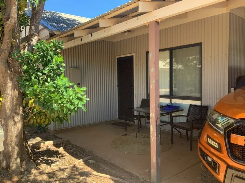 3 x 2 in Kallama Parade