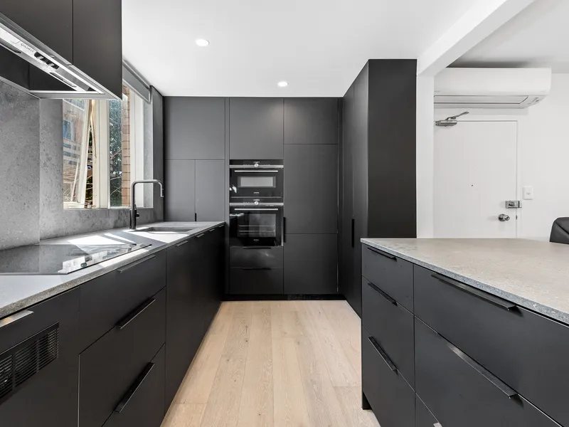 Luxurious Living | Coastal Location