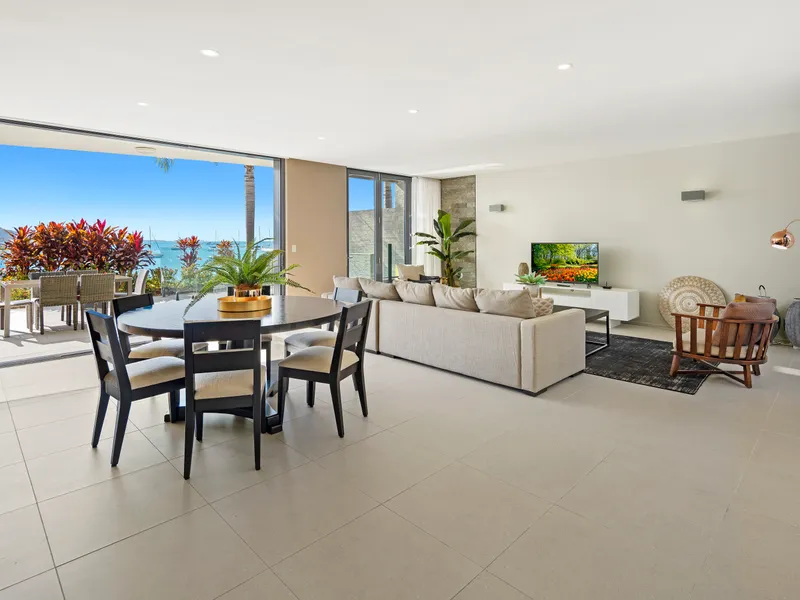 Spectacular Whitsunday Waterfront Address