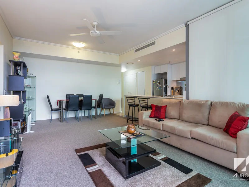 Spacious Port-side Living