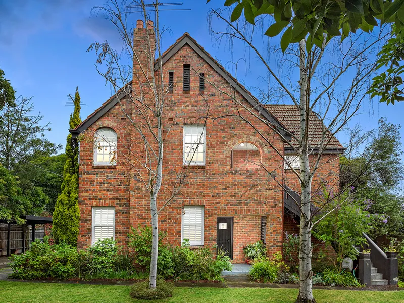 Charming ground floor apartment in the heart of Balwyn
