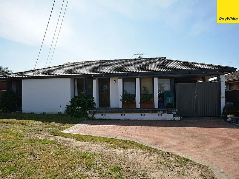 Top Location, R3 zoned, Good frontage, Great Buy!