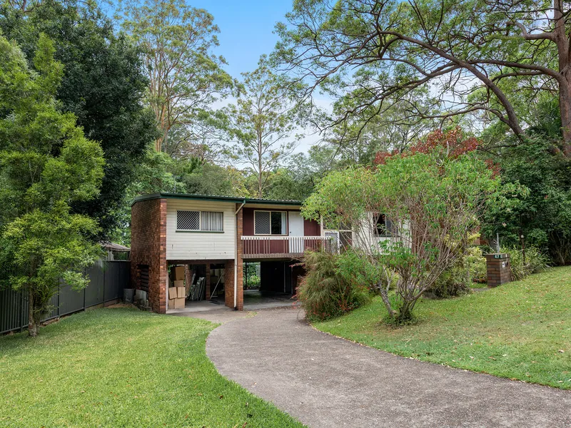 Private Locale onto Nature Reserve