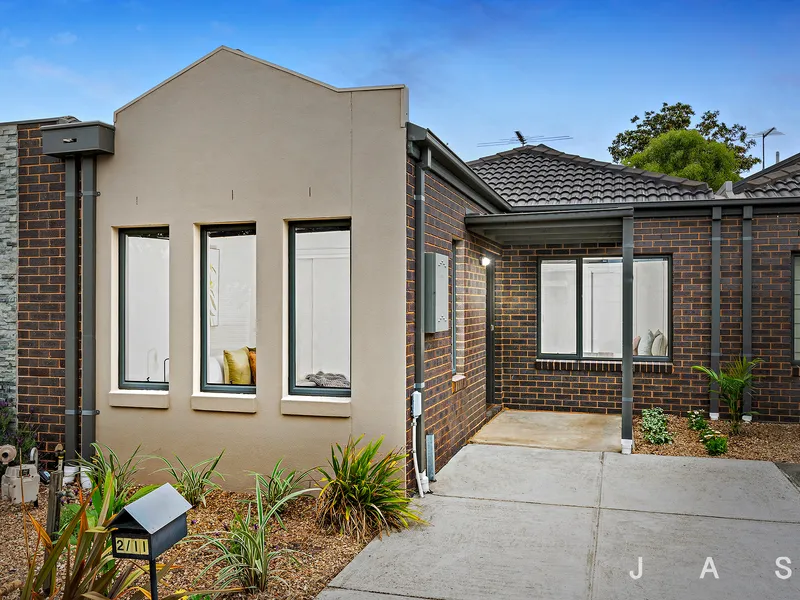 Stunning villa unit - live the WeFo lifestyle!