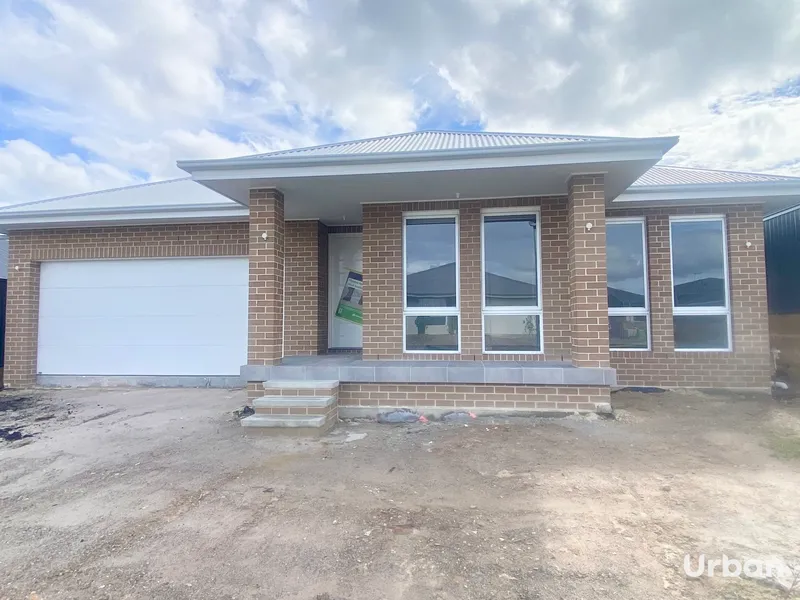 Stunning Brand New Four Bedroom Home in Cooranbong.