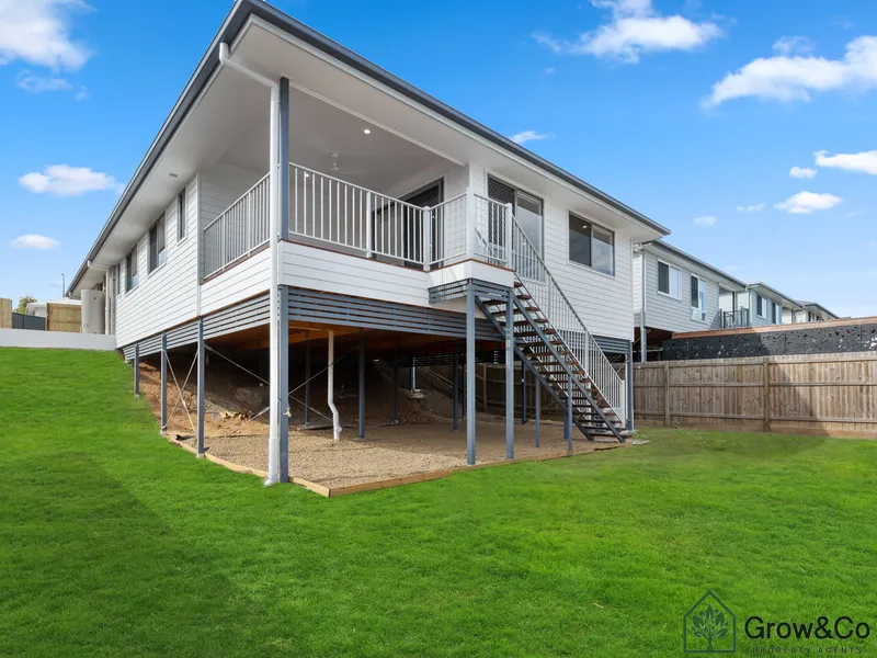 BRAND NEW 4BED HOME WITH MASSIVE FULLY FENCED BACKYARD