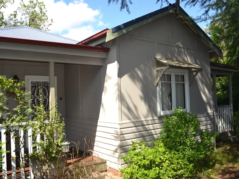 Charm & Character, Renovated cottage on 1002m2