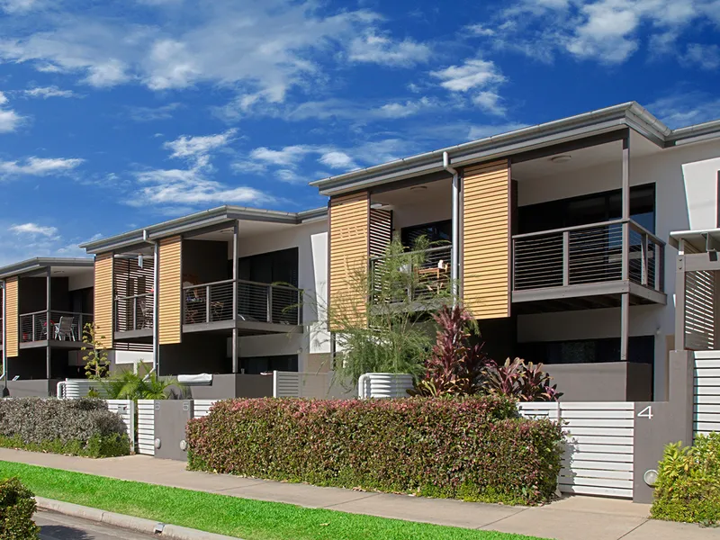 Stylish Townhouse in City Fringe