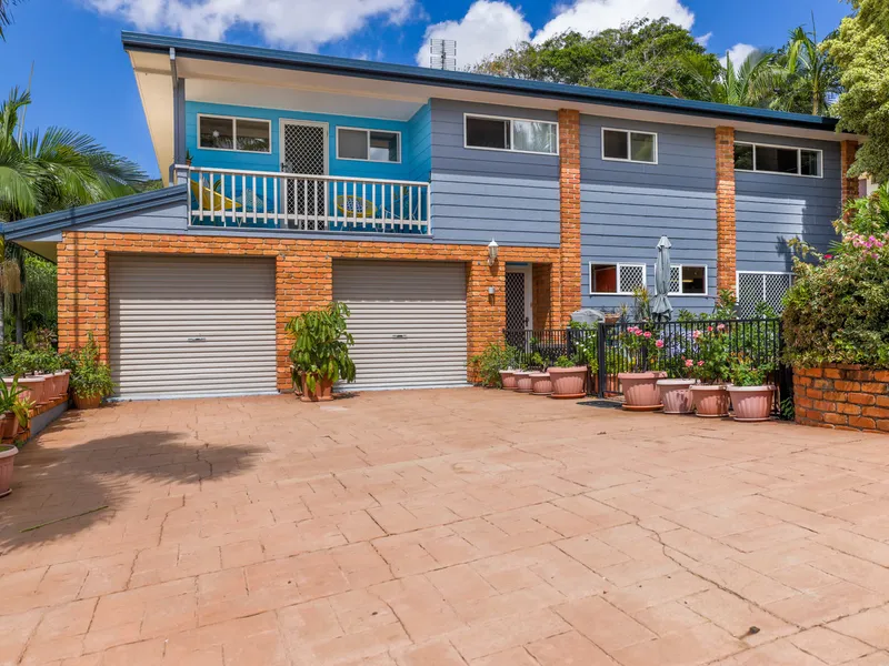 Dual Living, Sea Views and your own private Creek!