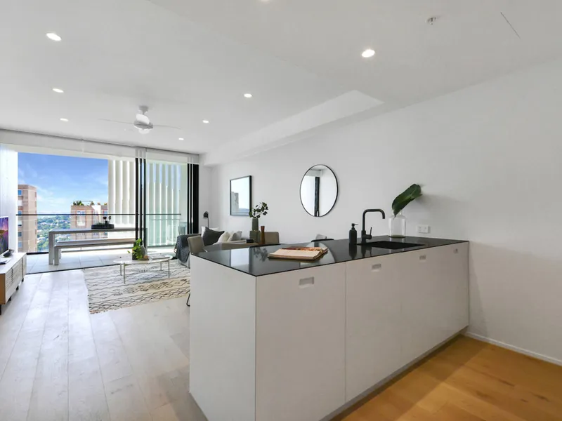 1 BEDROOM APARTMENTS WITH PARKING IN 'BONDI CENTRAL'