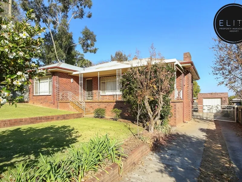 THREE BEDROOM HOME WITH AMAZING VIEWS