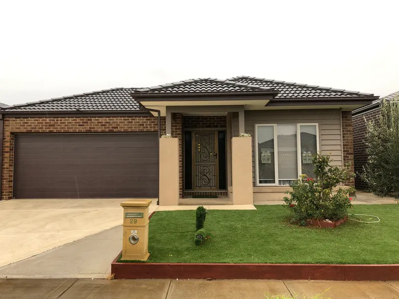 Fabulous Family Home in the heart of Truganina!