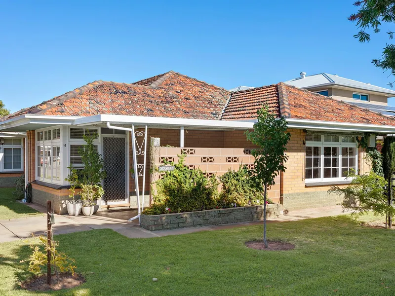 Perfect Downsizer - Fantastic Location - Ideal for Owner Occupier!