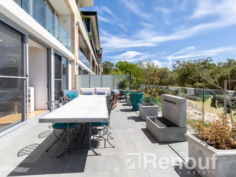 This stunning apartment is all about the outdoors! 3 Bed 2 Bath Luxury Apartment Living!!