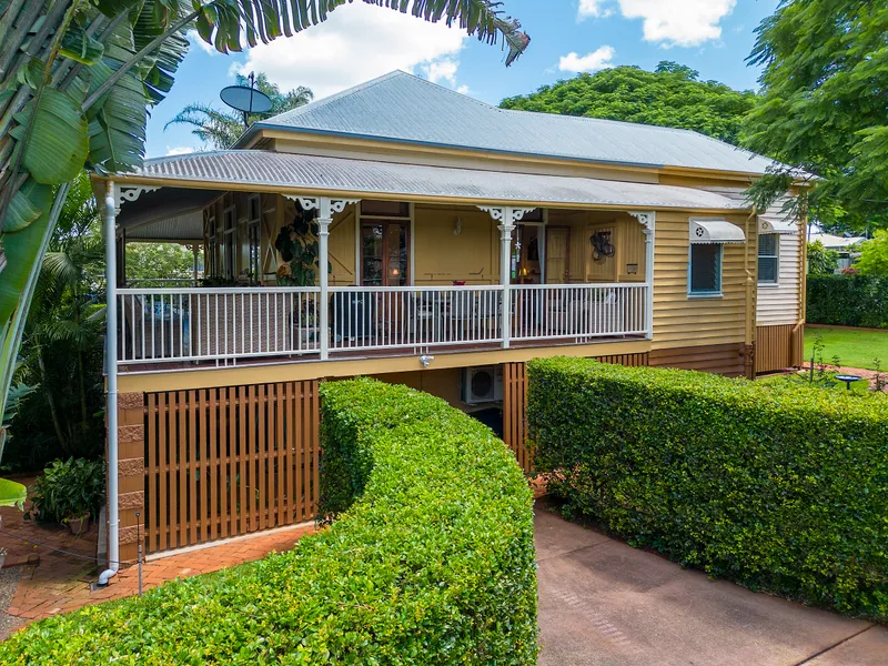 CLASSIC COLONIAL QUEENSLANDER