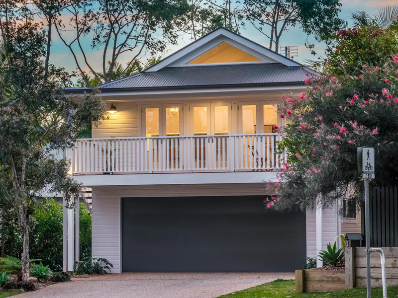 Bangalow Hamptons Fully Furnished Apartment