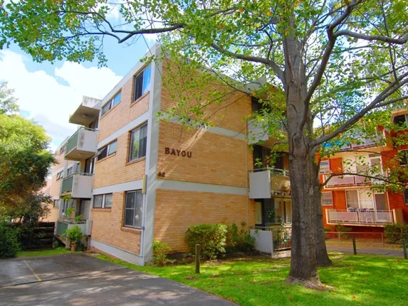 Spacious Top Floor Apartment