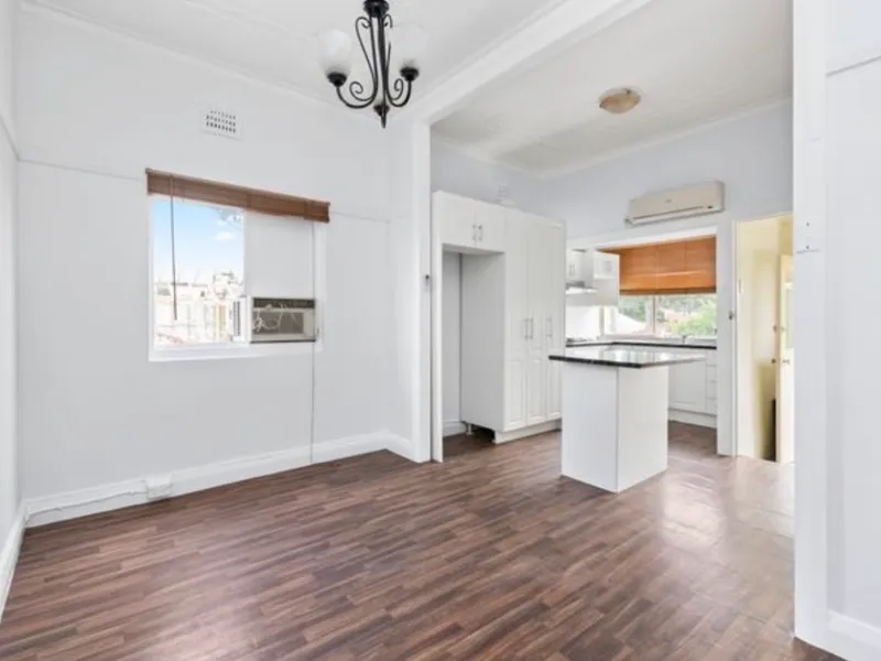 GREAT LOCATION, GREAT PRICE !!!