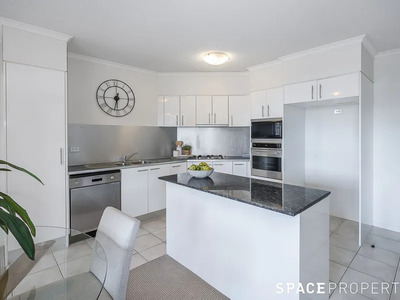 North facing open plan spacious living