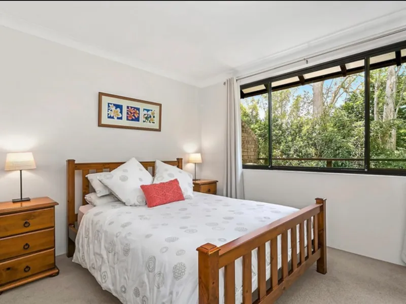 location! location! - 2 bedrooms near train station and library available now!