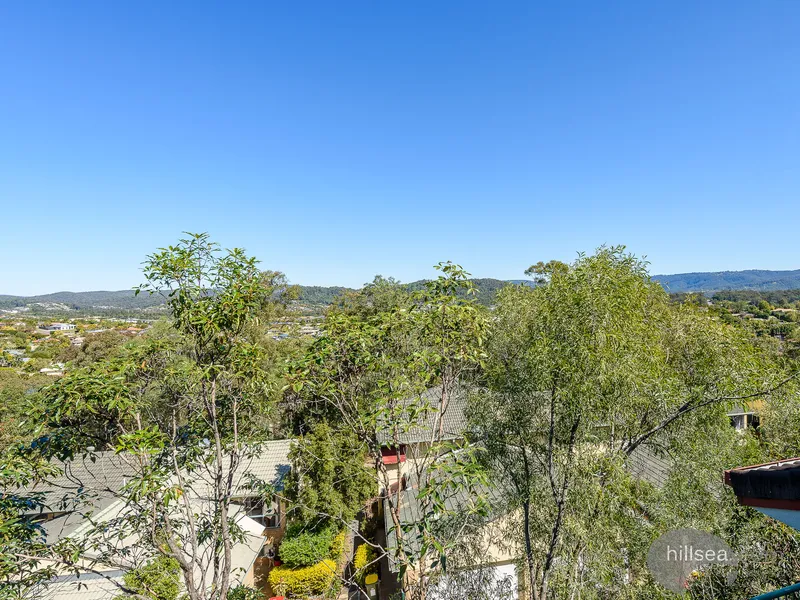 Well Presented Multi Level Townhouse with Stunning Views
