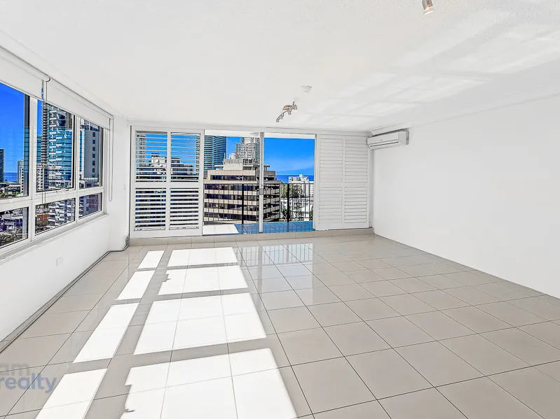 Panoramic Views - 5 Minutes from the Beach