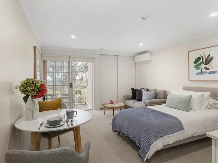 Studio apartment with beautiful wetland views