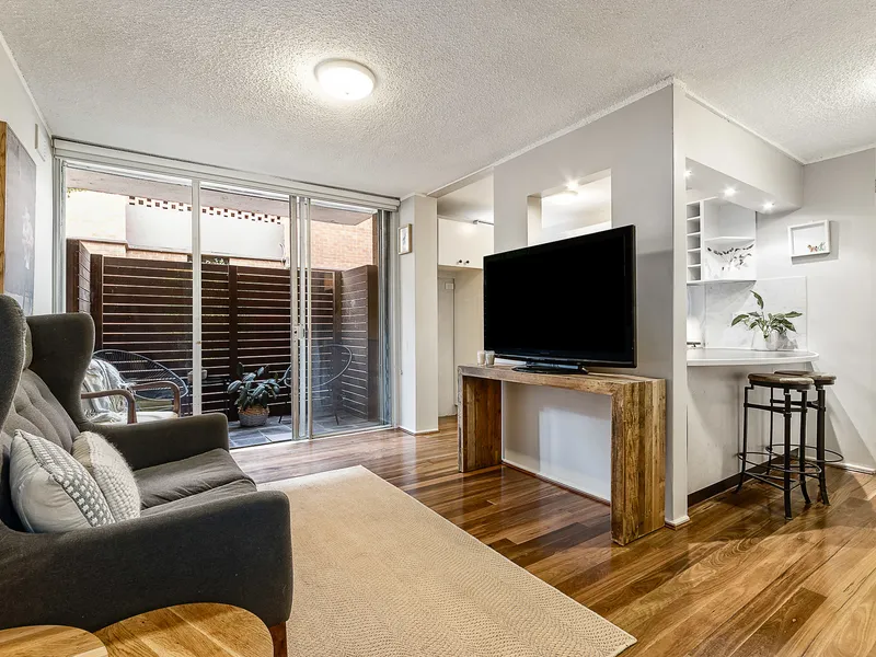 Stylish Step Into Windsor