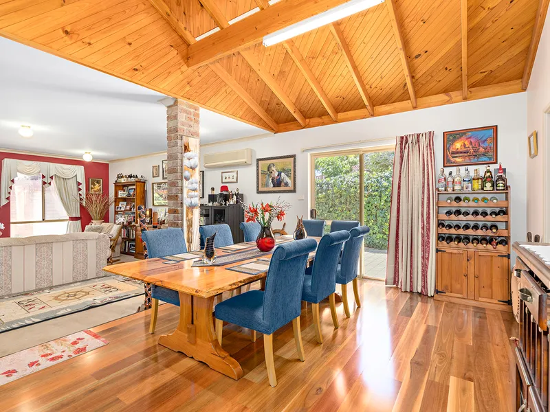 SUPERB IN MOUNT TARCOOLA