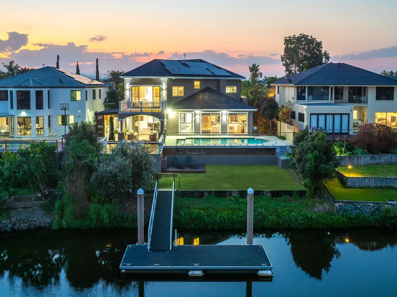 Exceptional and Timeless Waterfront Estate