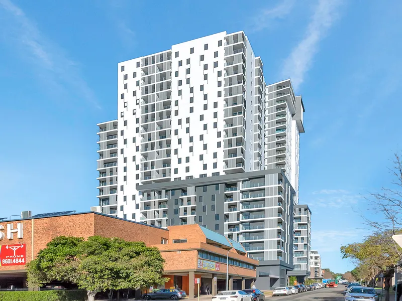 BRAND NEW STYLISH APARTMENT!